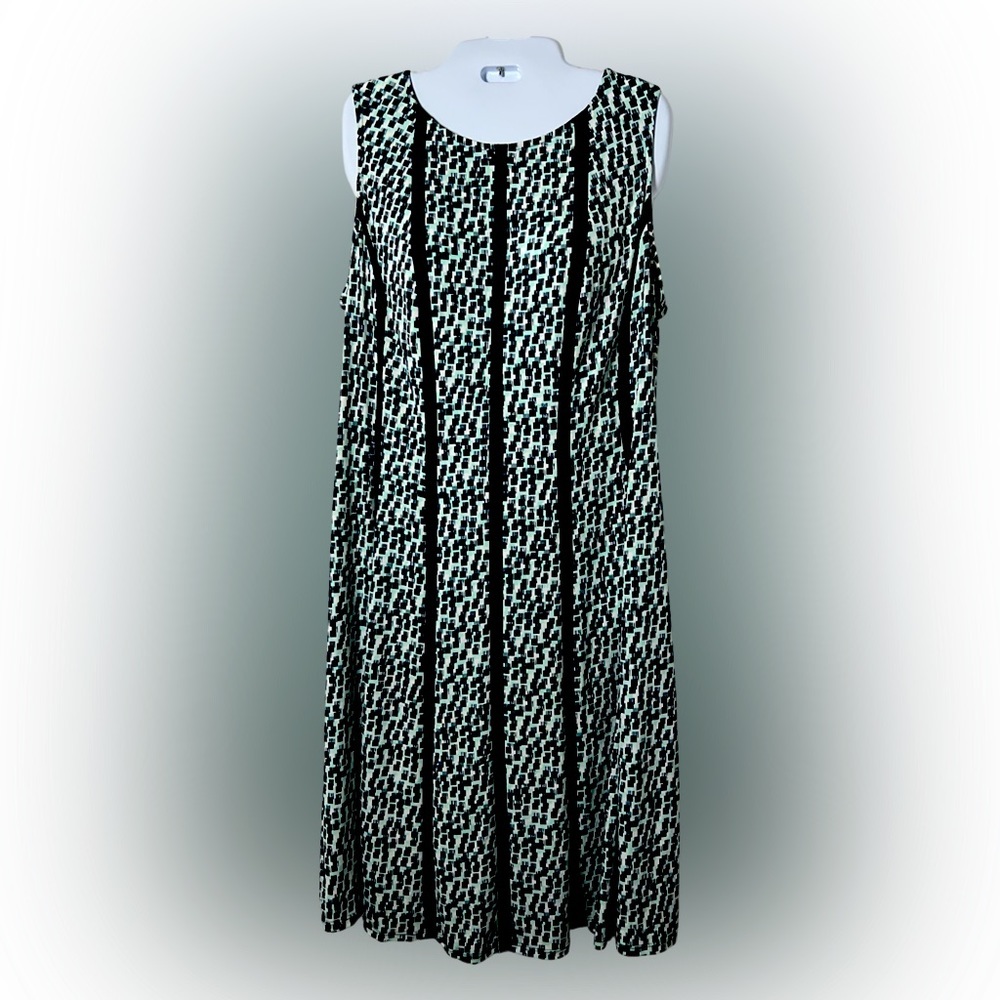 💥HOST PICK 💥 EUC Women's Printed Sleeveless Sheath Dress Size 14